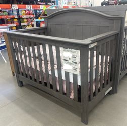 Full size crib gray
