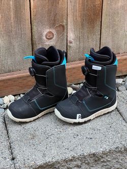 snowboard boots size 2 kids
