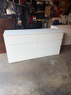 6 drawer white IKEA dresser !