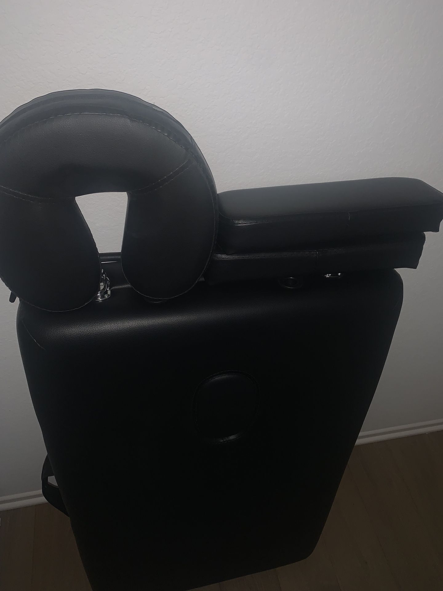 Massage Table 4 Sale