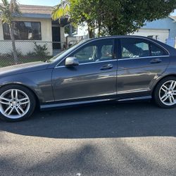 2013 Mercedes Benz C250