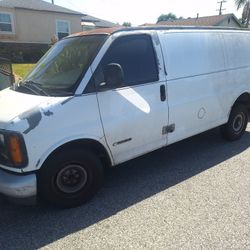 2002 Chevrolet Express