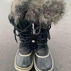 Sorel Womens winter boots - size 6