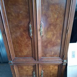 Real Nice Wardrobe With Several Areas And Drawers Must Sell