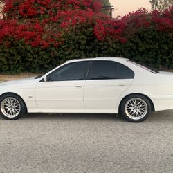 2003 BMW 530i Sport Package 