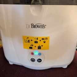Dr. Brown's Deluxe Baby Bottles Sterilizer