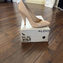 Aldo Loudermill Pump