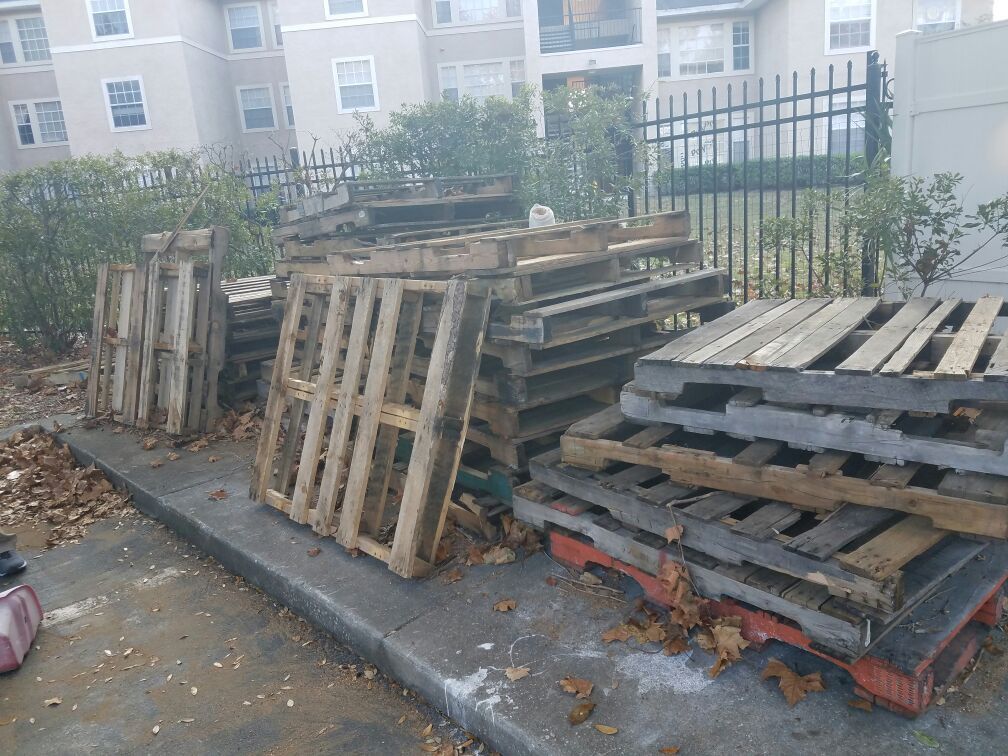Free pallets