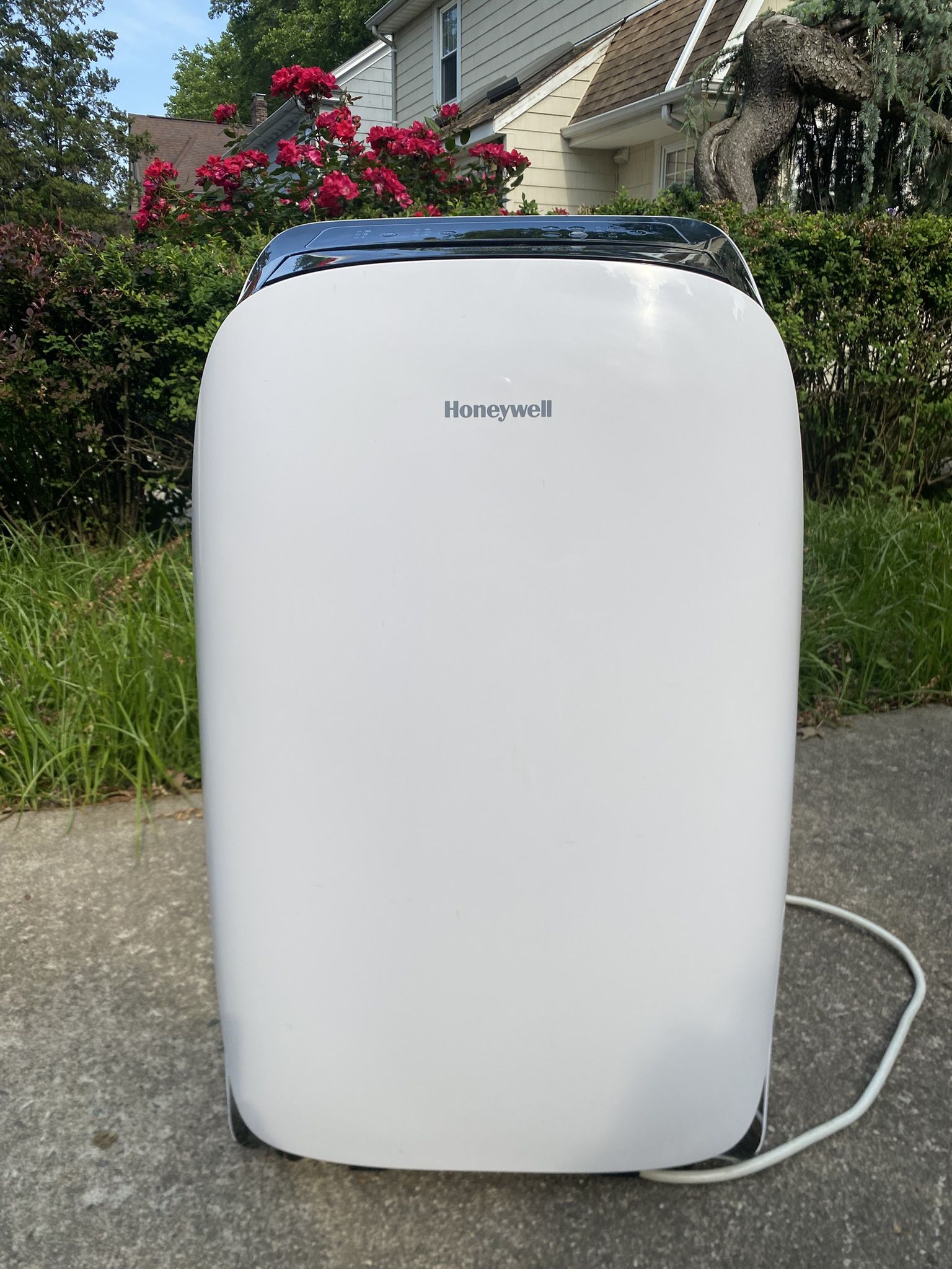 Honeywell 9,000 BTU Portable Air Conditioner w/ Remote