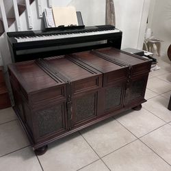 Antique Wooden Storage Coffee Table - $10 (Homestead) 