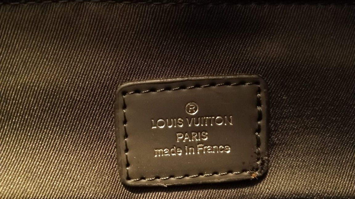 Louis Vuitton Monogram Steamer Ar1169 for Sale in Seattle, WA - OfferUp