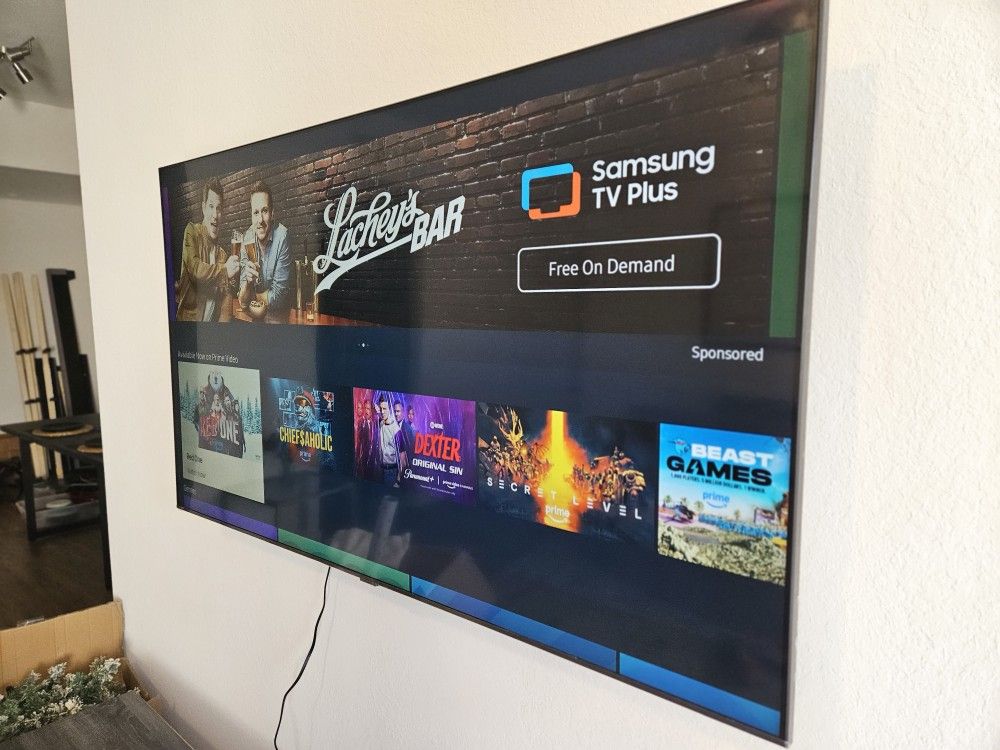 65" Samsung Crystal UHD 4K Smart TV