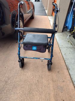 WALKING CHAIR.   $30