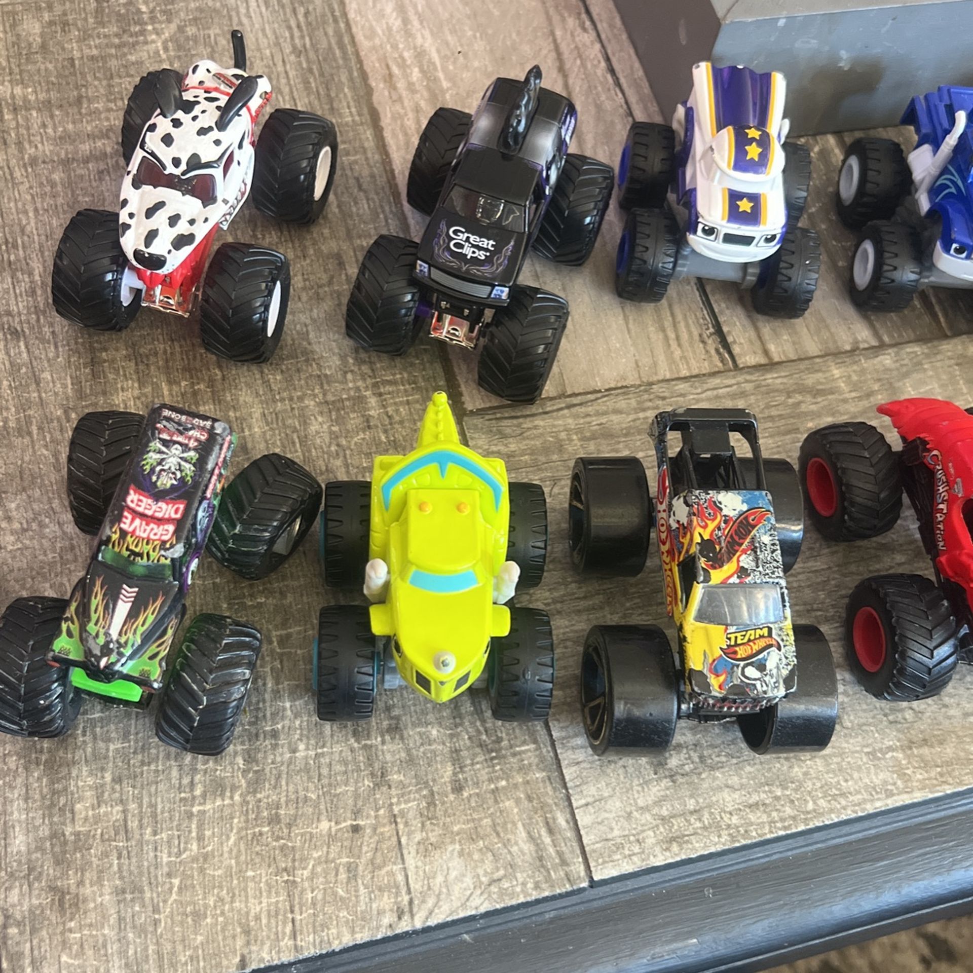 Monster Trucks