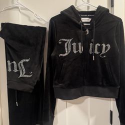 Black Juicy Couture Velour Sweatsuit 