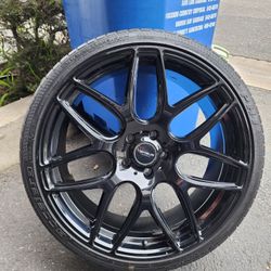 20" Versus Wheels 225 35 ZR20 Pair Of 4 OBO