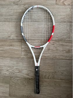 Tennis racquet