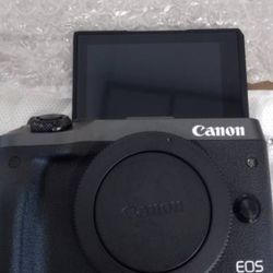 Canon Eos M6 Mirrorless digital camera with EF-M 15-45mm STM IS Kit Lens

