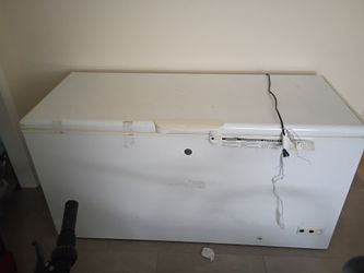 Deep freezer
