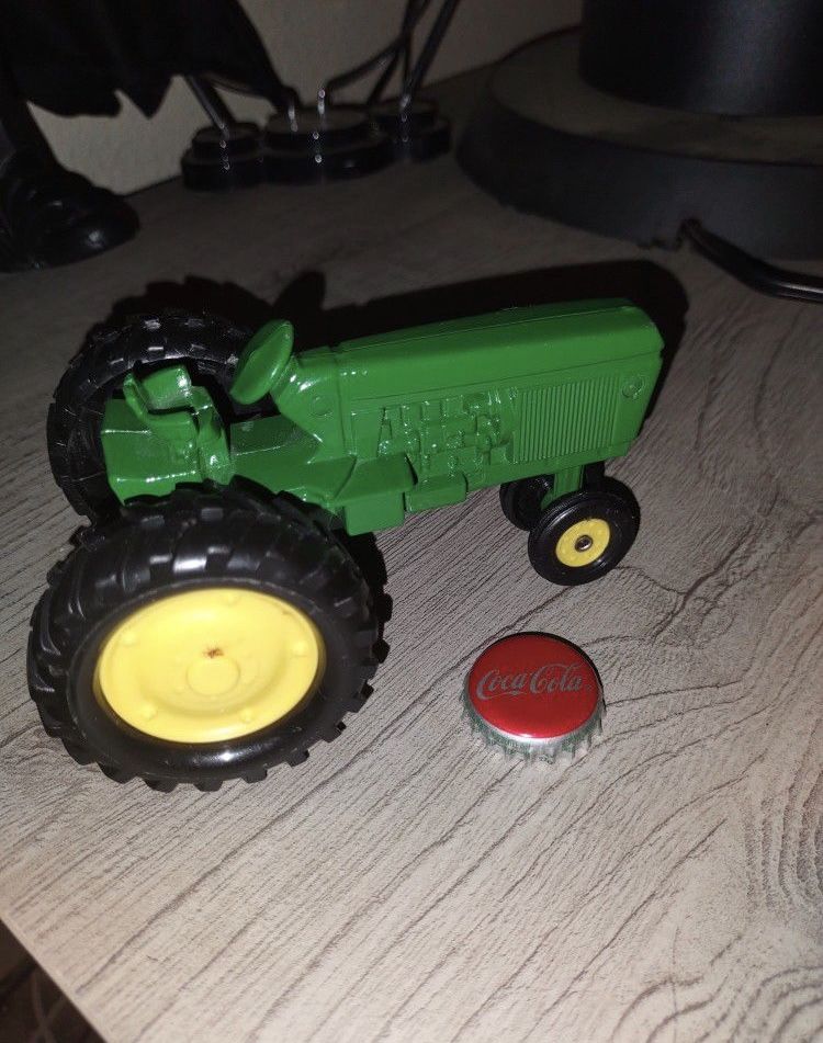 John Deere Tractor 