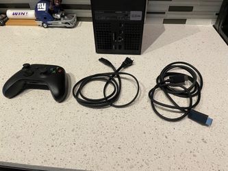 Xbox Series X Console + Controller – Excellent Condition