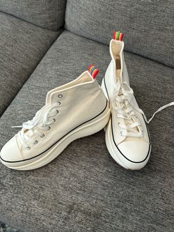 New Woman’s Madden Girl Sneakers