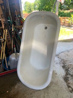 Cast iron tub