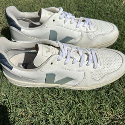 Veja Sneakers 