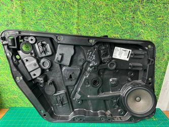 2015-2020 Mercedes GLA250 Front Left Door Window Regulator And Carrier OEM