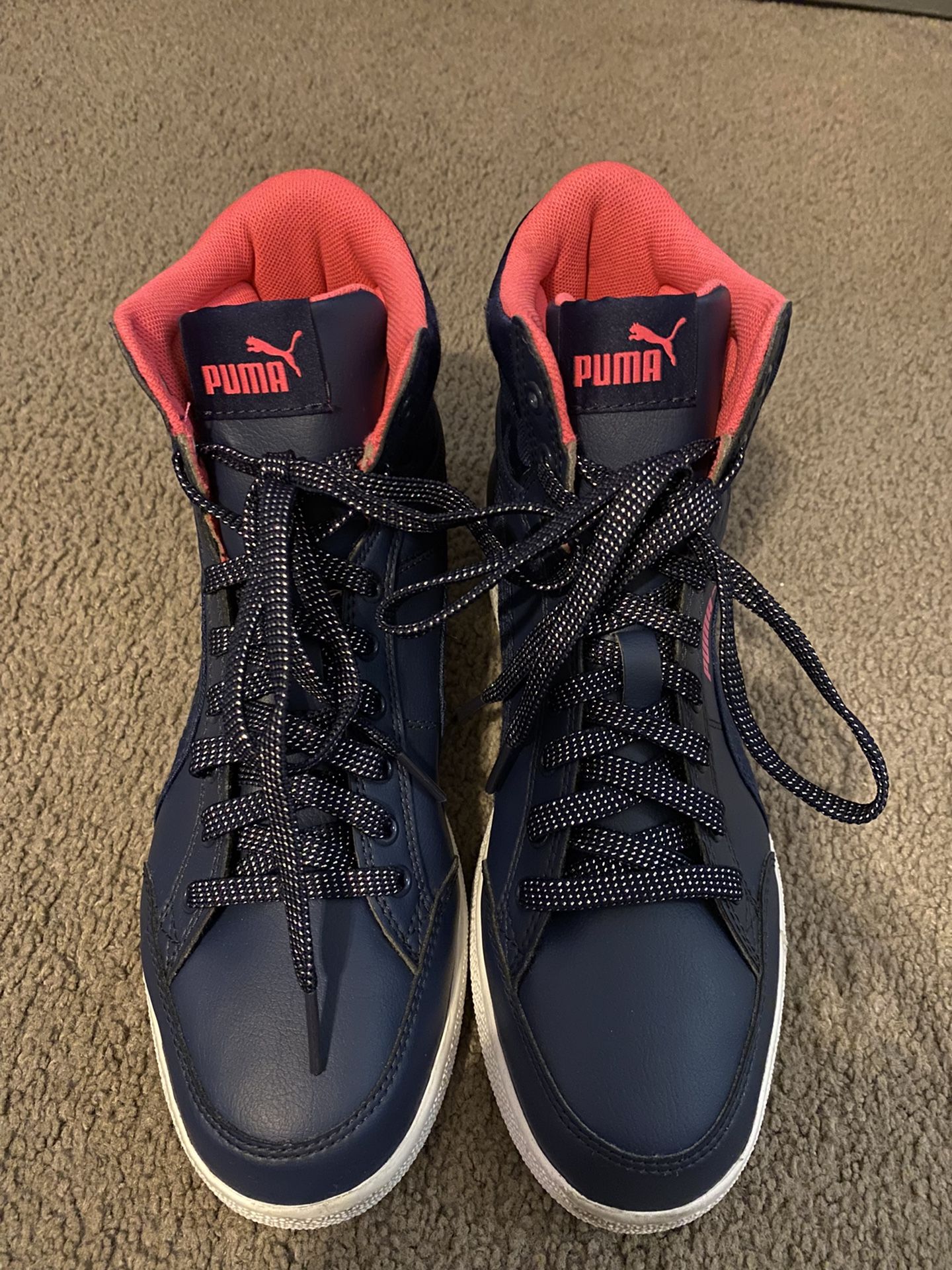 NEW Girls Tennis Shoe Size 6c