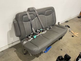 Chevy Express Van GMC Savanna van 2 nd row seat