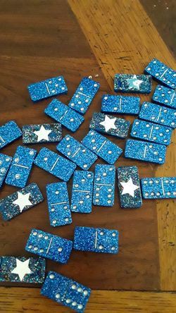 Custom domino set