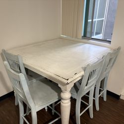 Table & 4 Chairs
