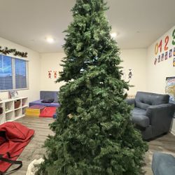 10ft Tree With Storage Bag 