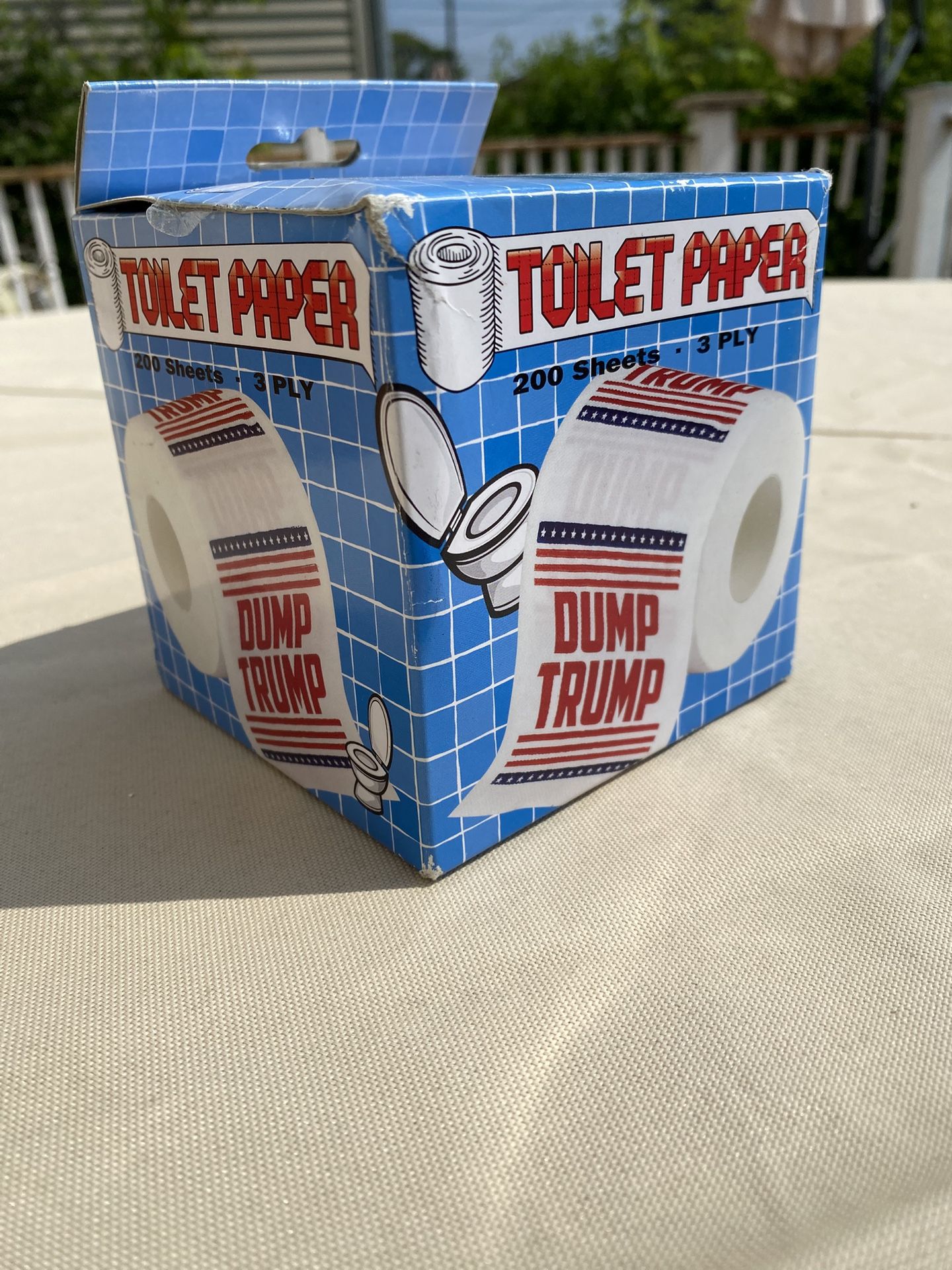 DUMP TRUMP Toilet Paper #45 200 Sheets / 3-Ply
