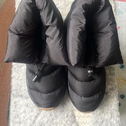 Hm, Size 8