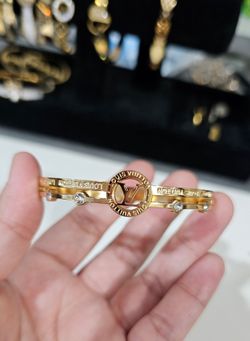 New Braclet Bangel (Jewlery)