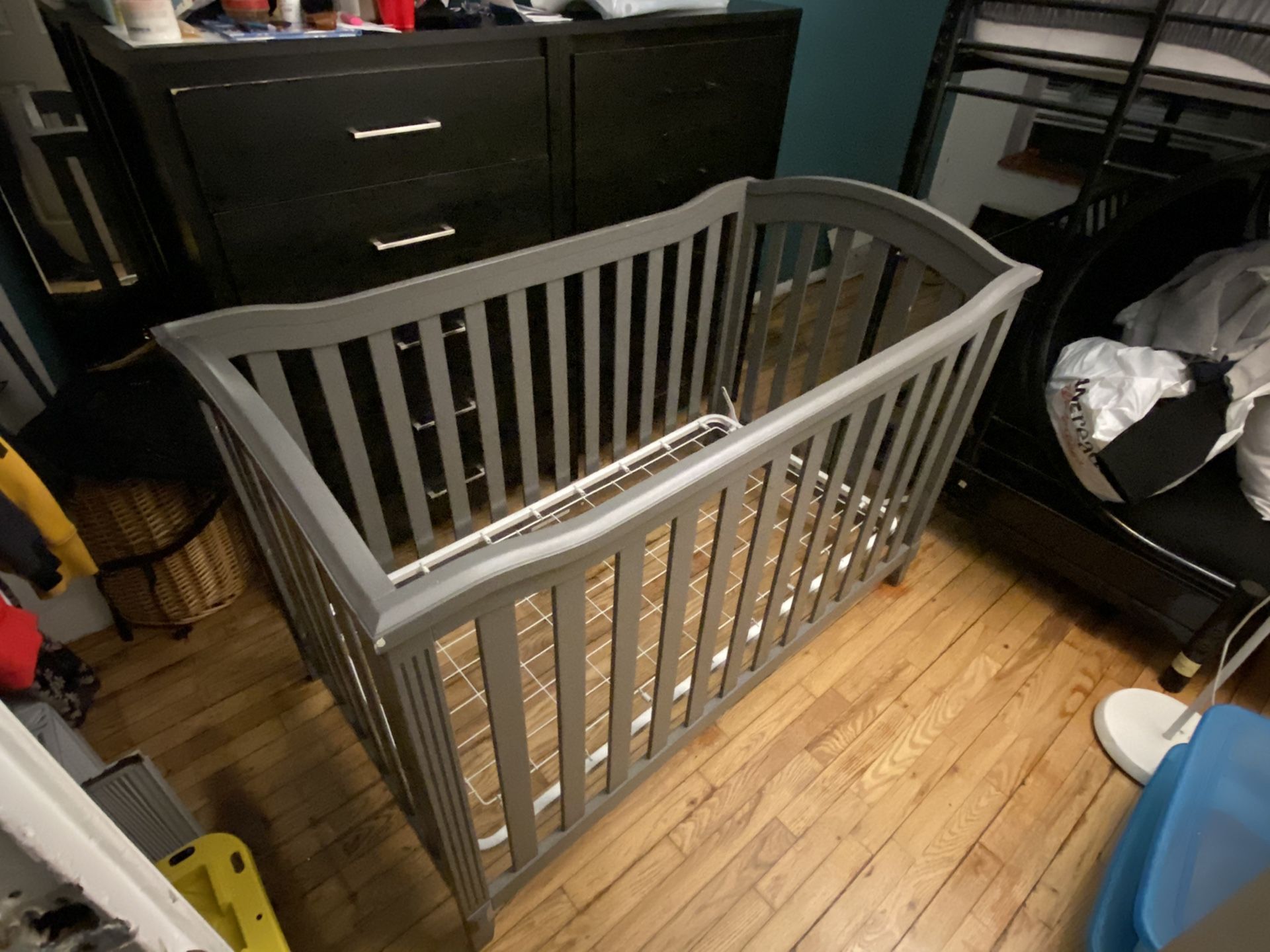 Berkeley classic crib 4 in 1