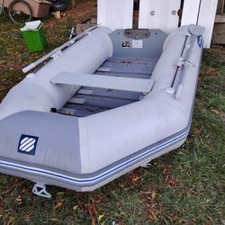West Marine Ru-3 ,  8'5" Inflatable Boat