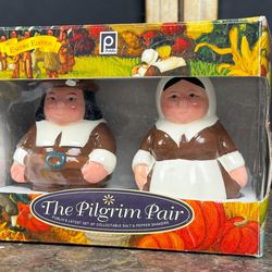 Publix Pilgrim Pair Salt & Pepper Shakers Encore Edition Thanksgiving Collectible