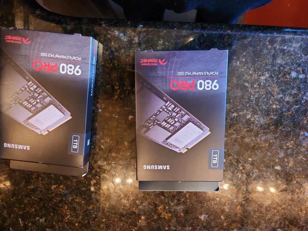 2x: Samsung 980 PRO 1TB