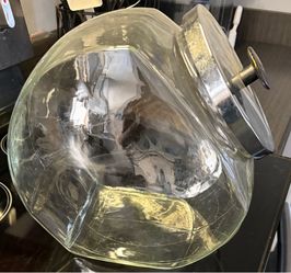 Cookie jar with lid