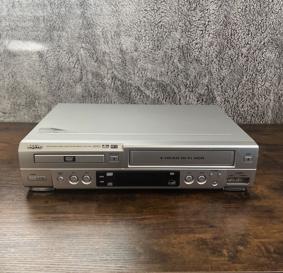 Sanyo DVW-6100 DVD Player