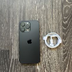 iPhone 14 Pro Max UNLOCKED FOR ALL CARRIERS!