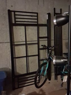 Metal loft bed