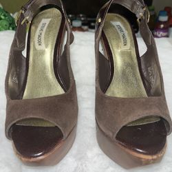 Brown suede Steve Madden platform heels 