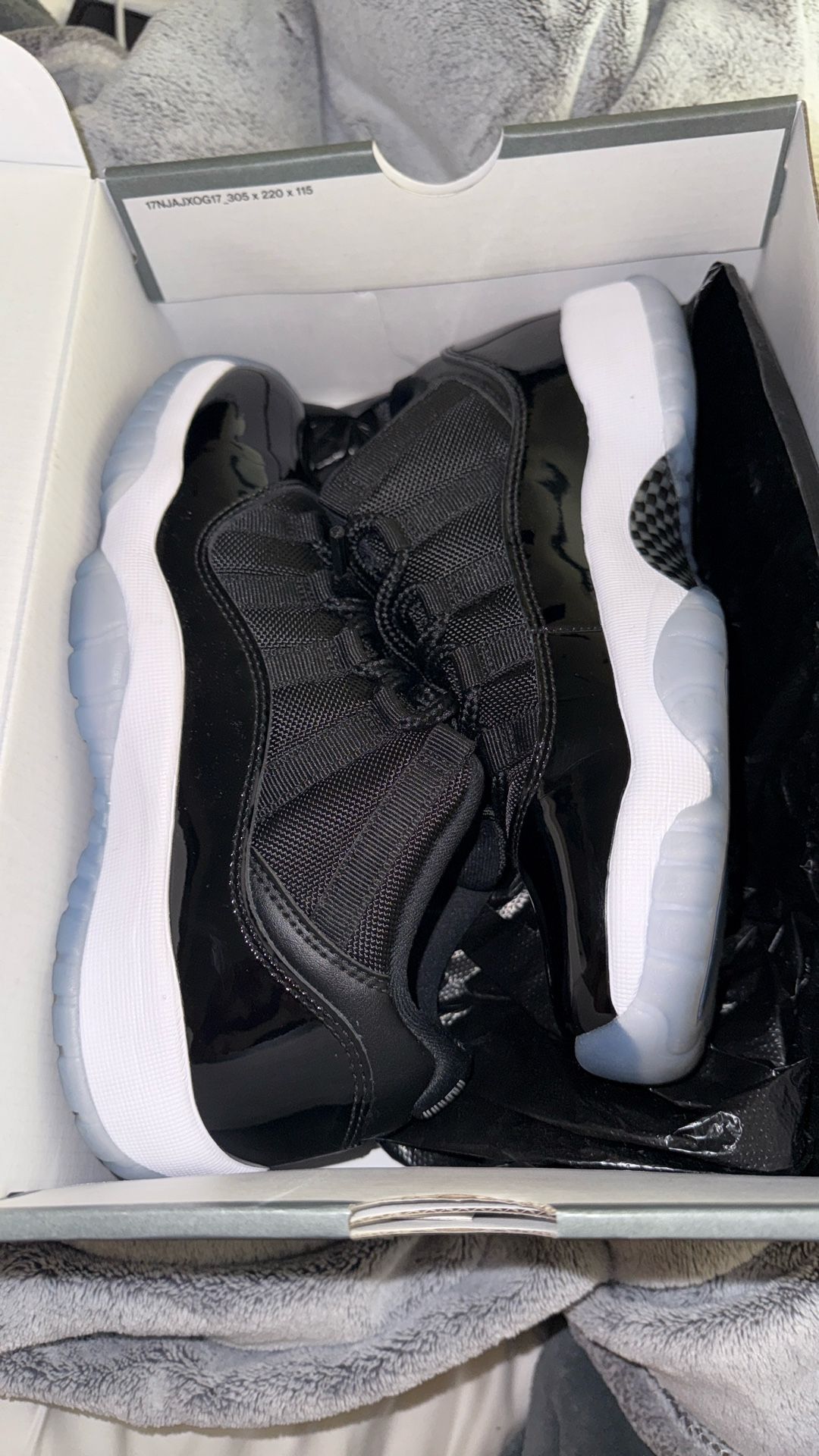 Nike Air Jordan 11 Retro Low ‘Space Jam’ GS 6Y