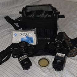 Dual Minolta X-700 SLR Camera Kit