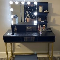 Black Vanity With Lights 