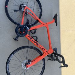 Pinarello Paris Carbon Road Bike Shimano 105 Disc – Excellent Condition